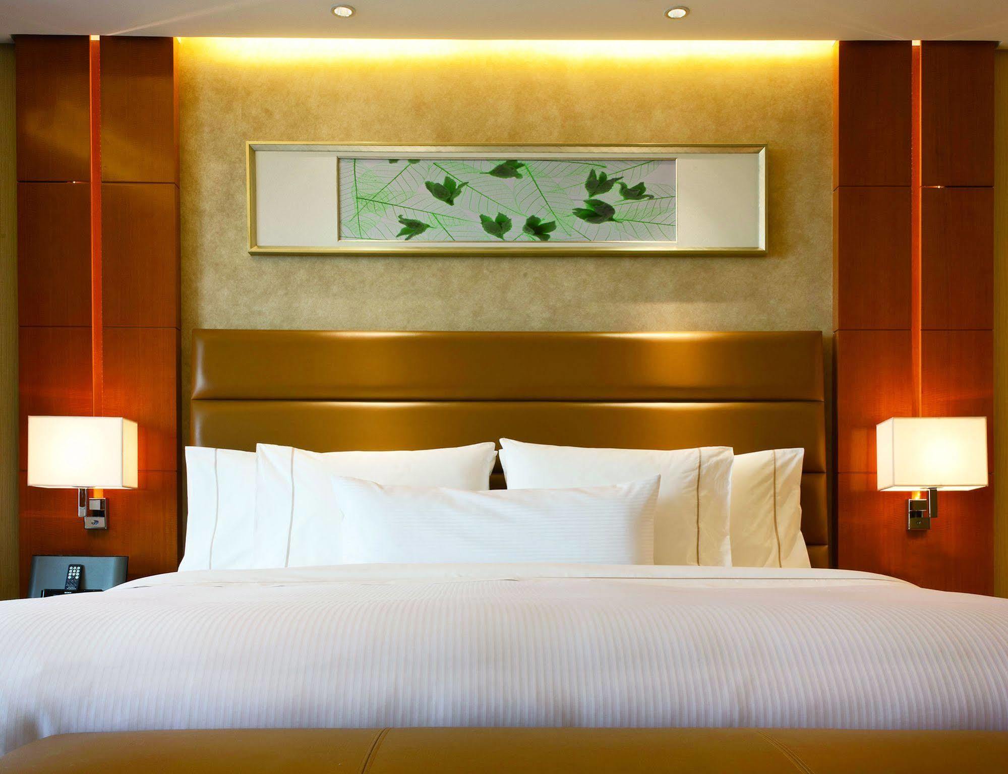 The Westin Nanjing Xuanwu Lake Exterior foto
